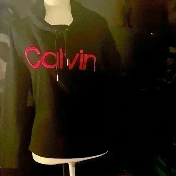 Calvin Klein sweatshirt color black with pink letters - Picture 1 of 6